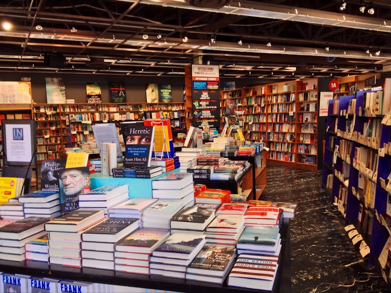 Kepler's Books photo 2