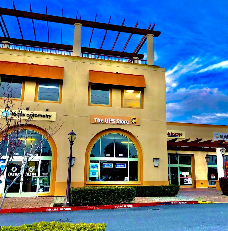 The UPS Store photo 2