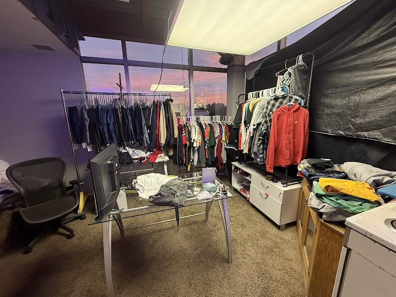 Photo of Ryan’s Racks Vintage Clothing