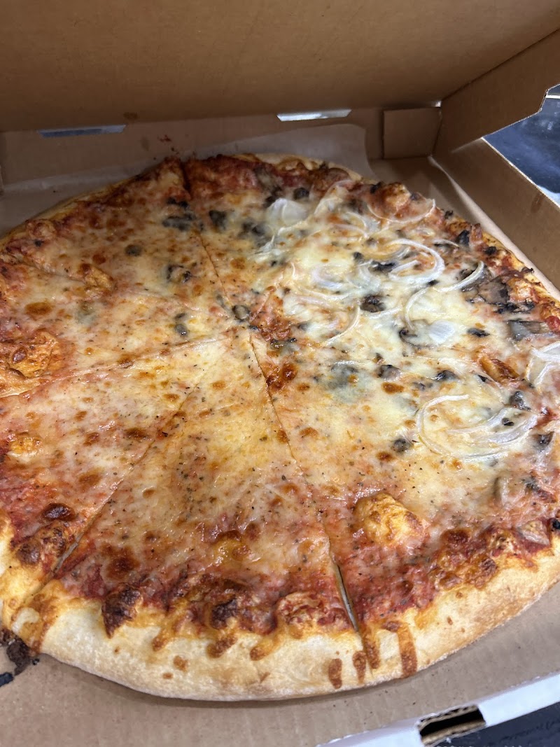Westshore Pizza photo 4