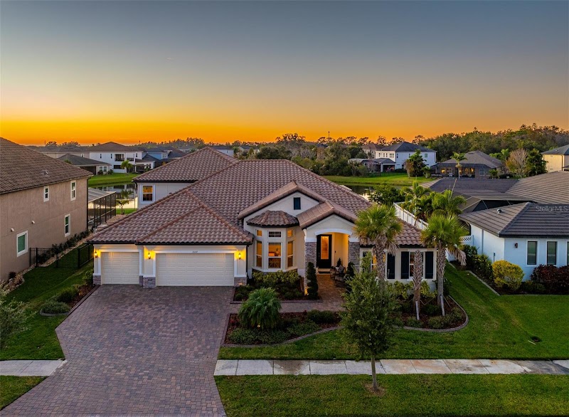 Three Avenues Group at Real Broker photo 3