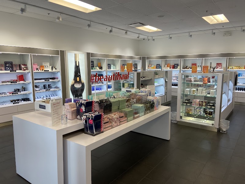 The Cosmetics Company Store photo 3