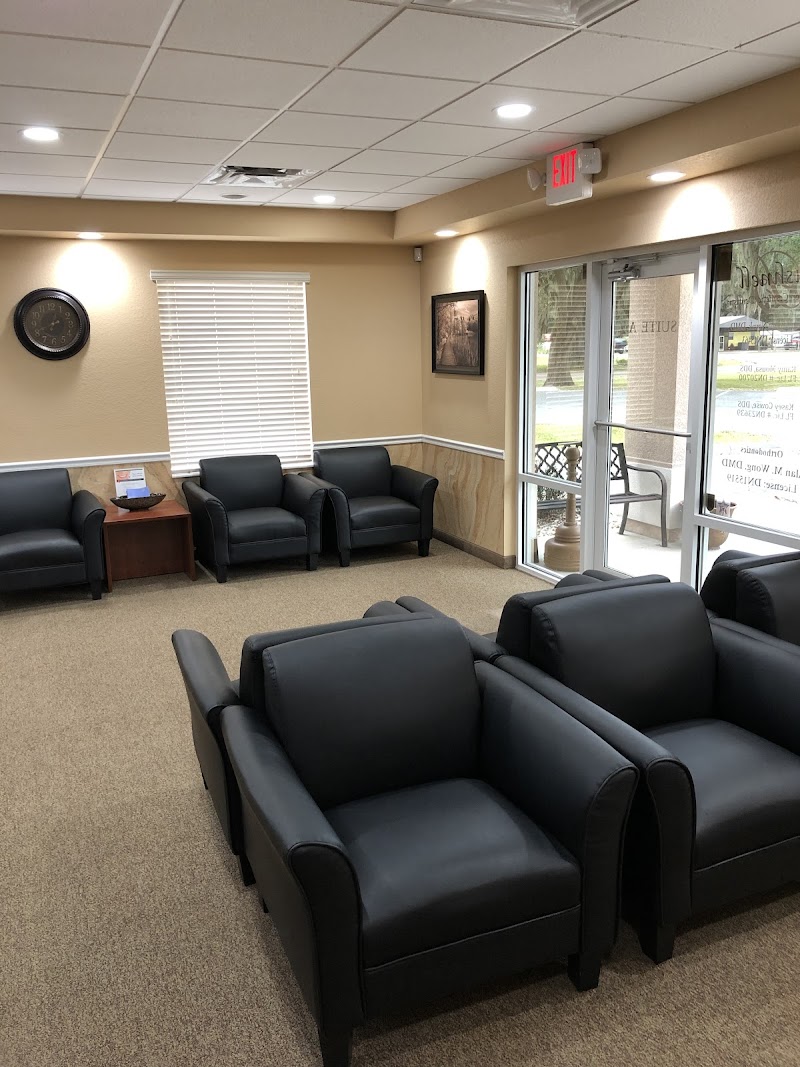 Bushnell Family & Cosmetic Dentistry photo 4