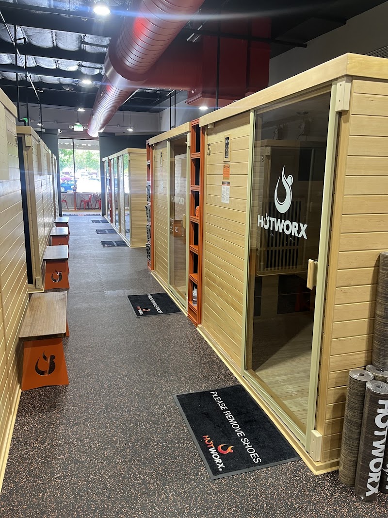 HOTWORX - Vacaville, CA - Creekside photo 2