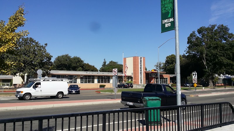 San Lorenzo High School photo 2