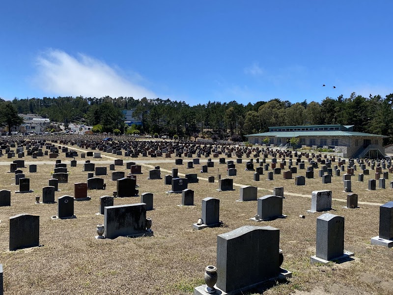 Chinese Cemetery photo 3