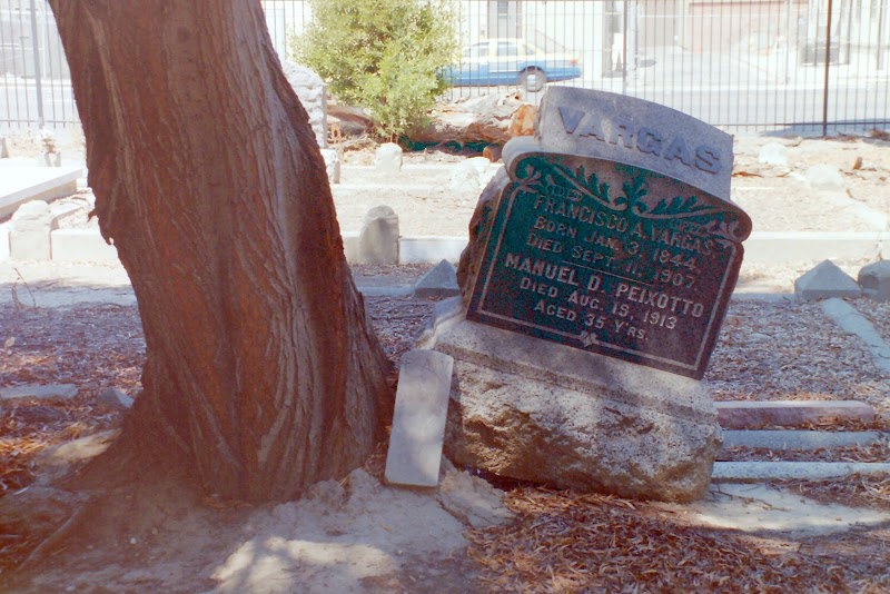 Holy Spirit Cemetery photo 4