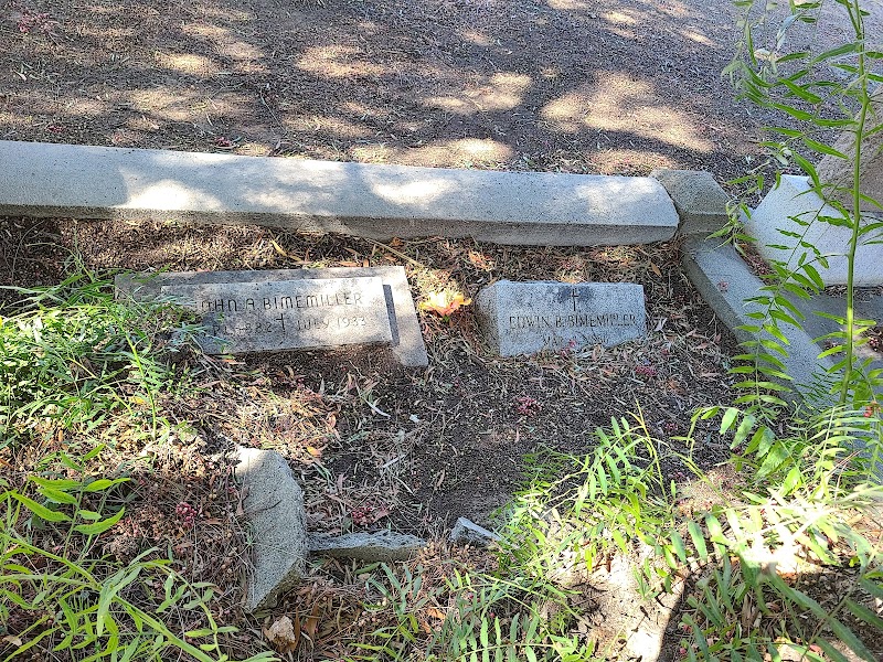 Holy Spirit Cemetery photo 5