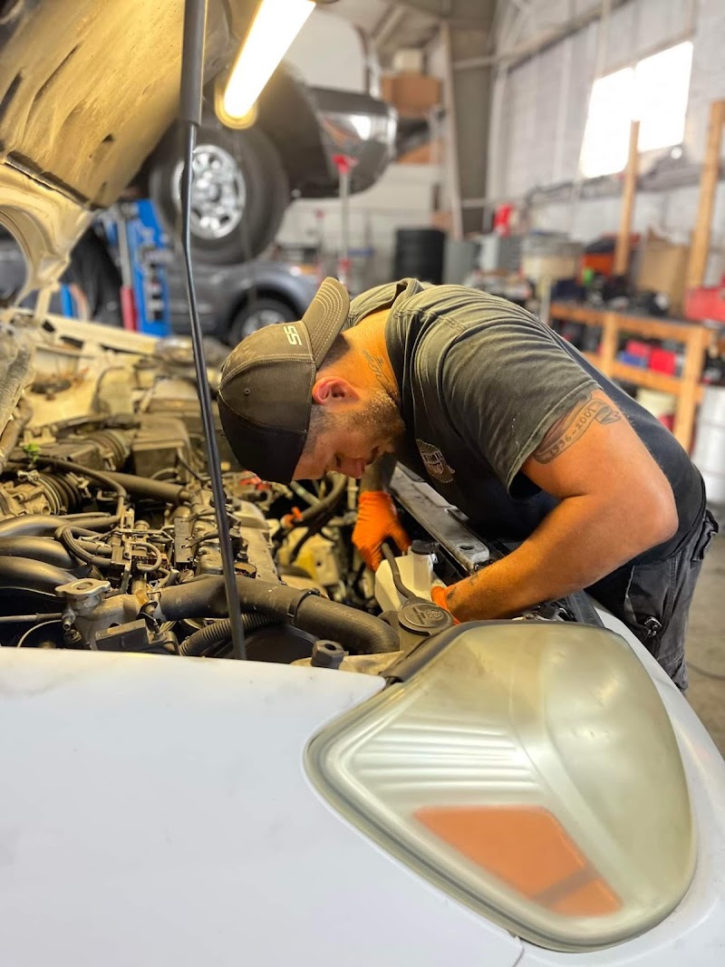 Raymond Charles Automotive INC photo 4