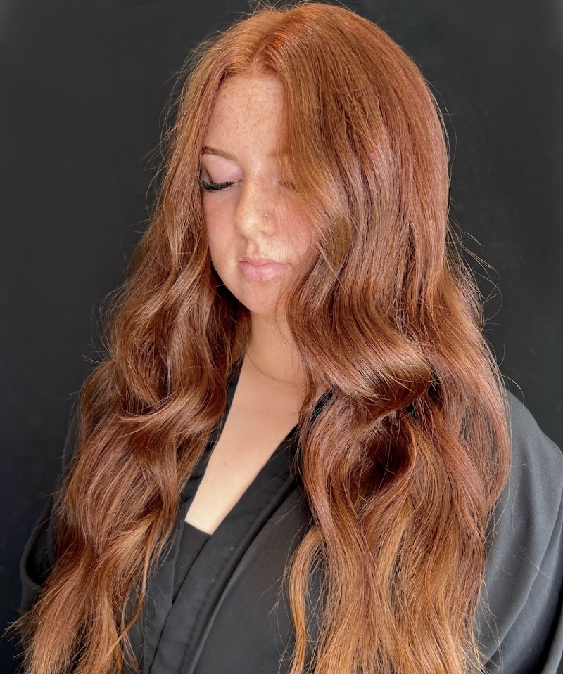 Peyton Mott - Hair Stylist photo 4