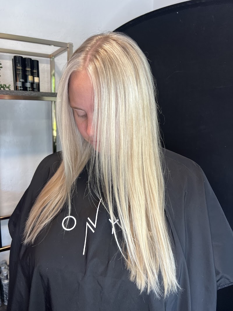 Peyton Mott - Hair Stylist photo 5