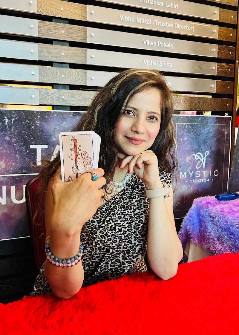 MysticTarot24 photo 3
