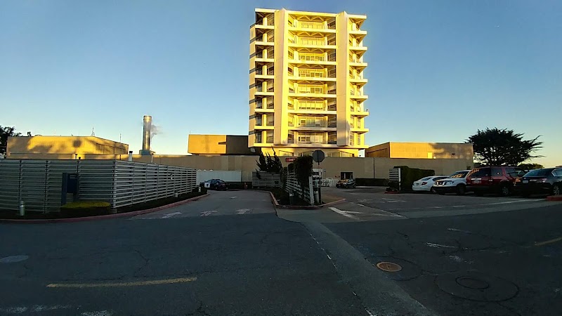 AHMC Seton Medical Center photo 4