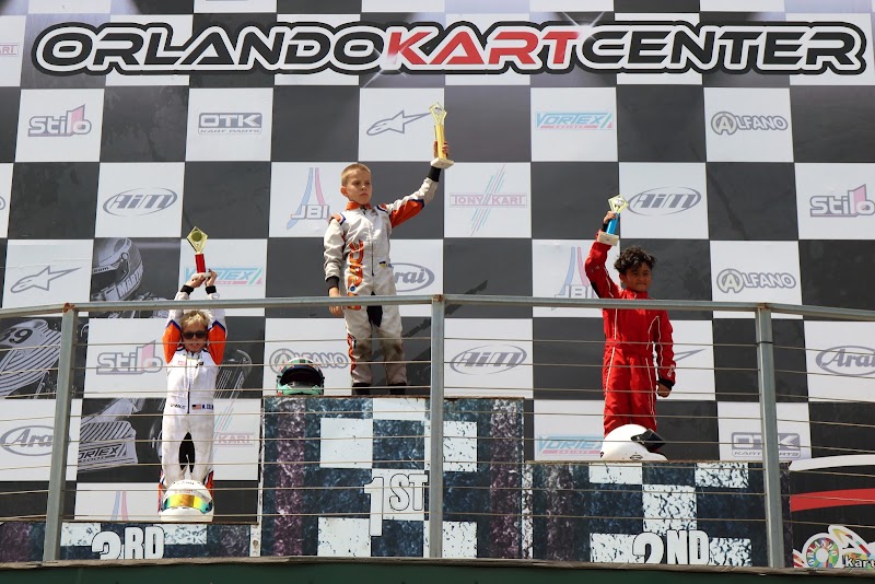 Urace - Kart team and school photo 4