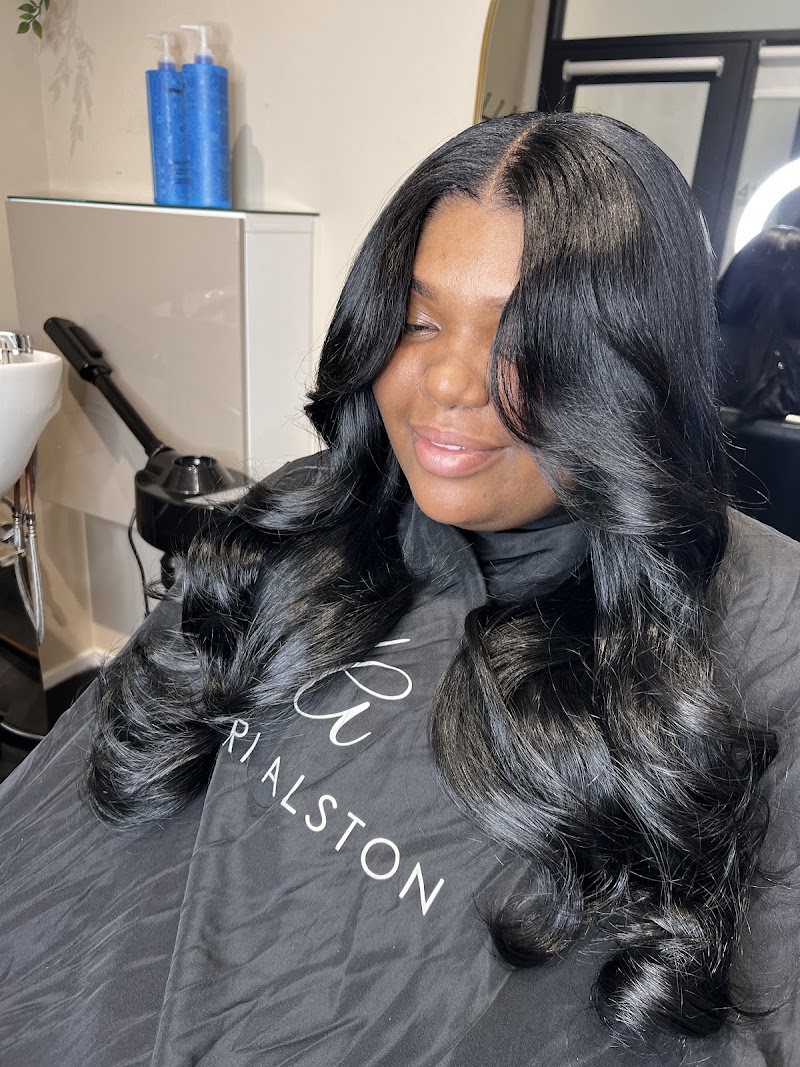 Chii Stylez Luxury Extensions photo 3