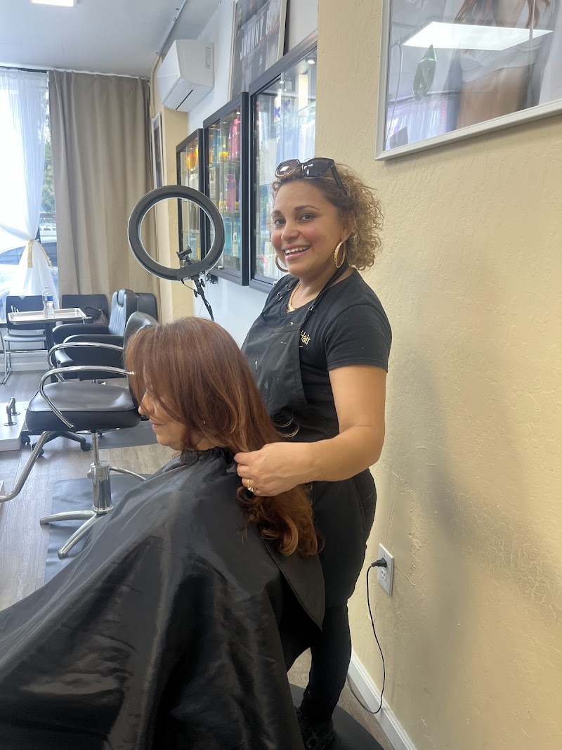 Photo of Barberia y Salon de Belleza Estilos Latino