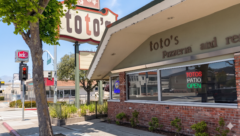 Toto's Pizzeria & Restaurant photo 5