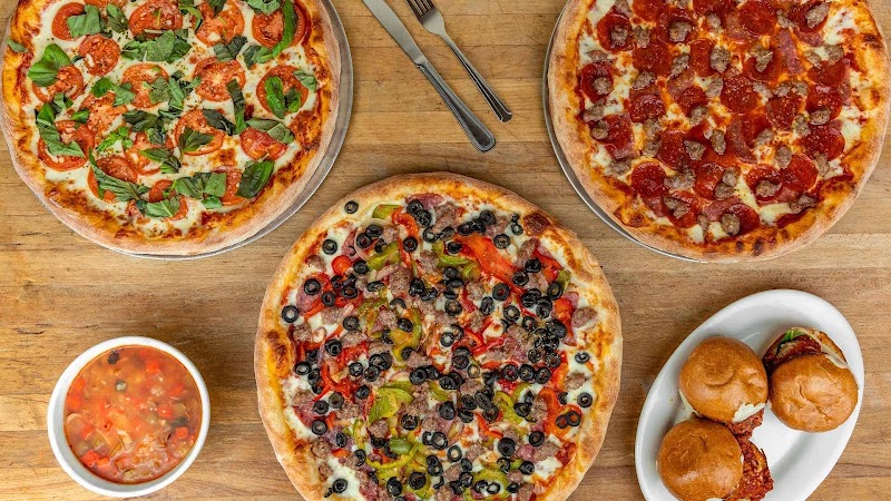 Toto's Pizzeria & Restaurant photo 2