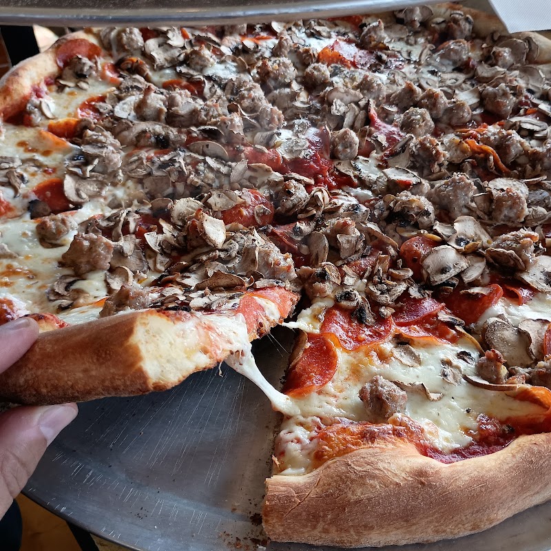 Toto's Pizzeria & Restaurant photo 4
