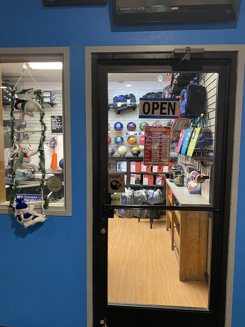 Photo of Windsor Bowl Pro Shop