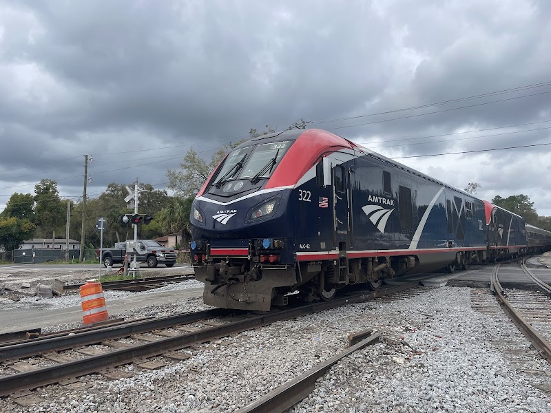 DeLand photo 4
