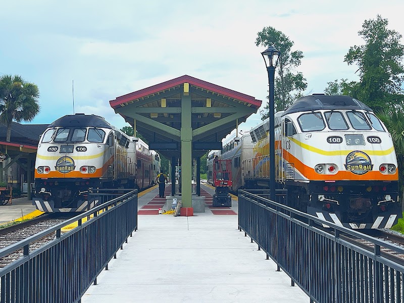 DeLand photo 2
