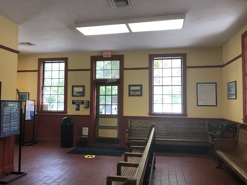 DeLand photo 5