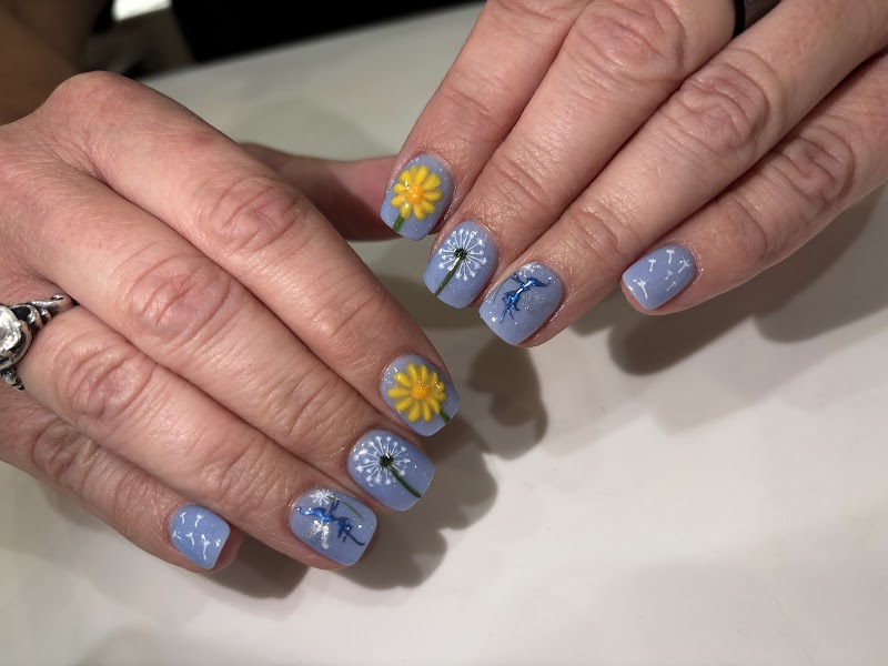 Donna Nails & Lashes photo 2