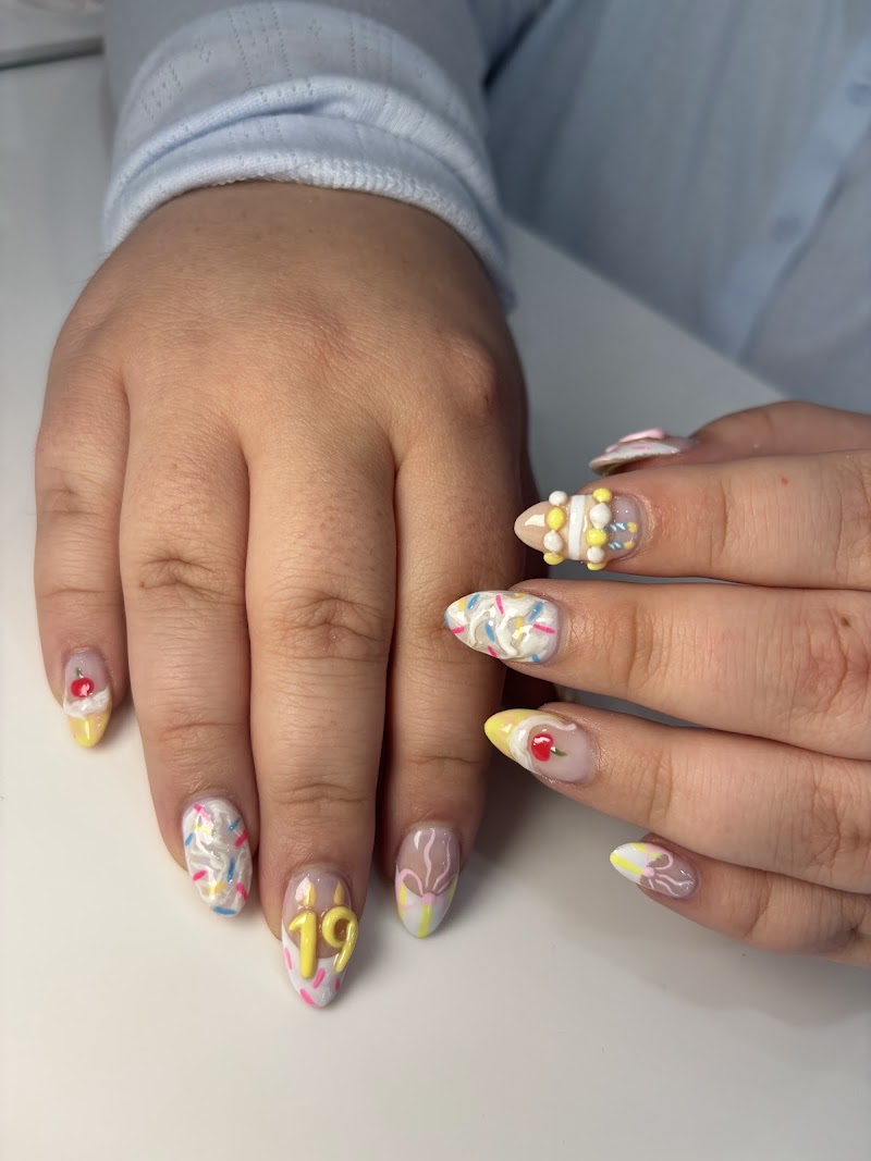 Donna Nails & Lashes photo 4