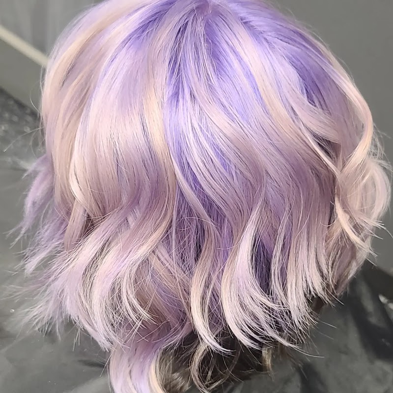 @lynraepaintshair photo 2