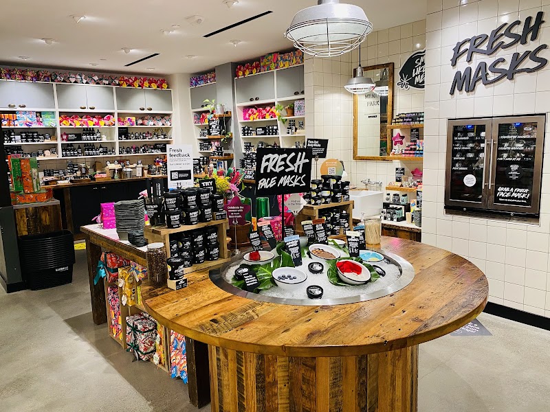 Lush Cosmetics Menlo Park photo 2