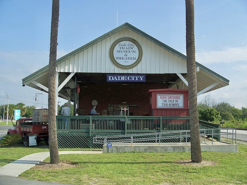 Dade City photo 5