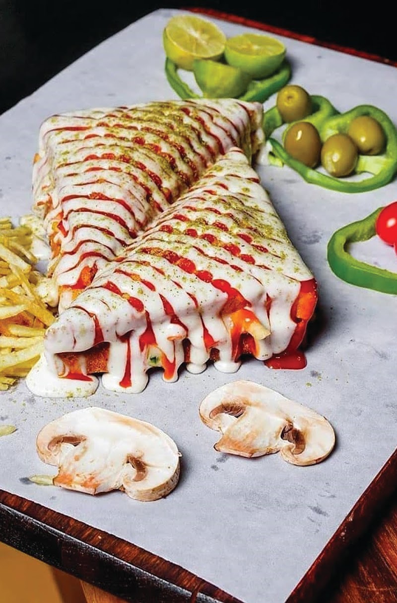 Mazeh Sandwich and Cafe photo 3