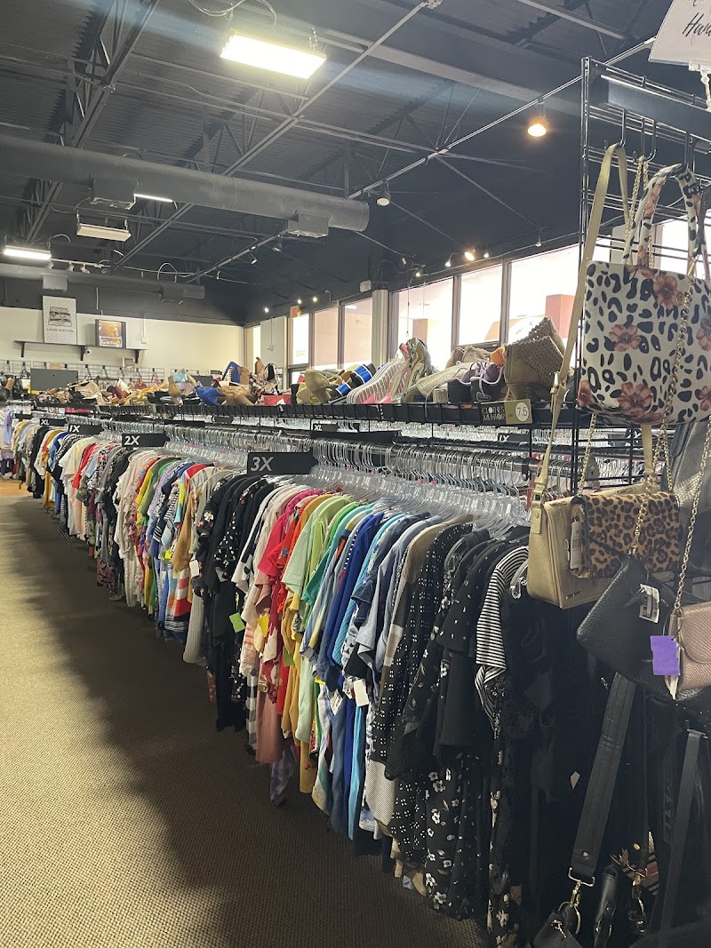 Clothes Mentor Palm Harbor, FL photo 3