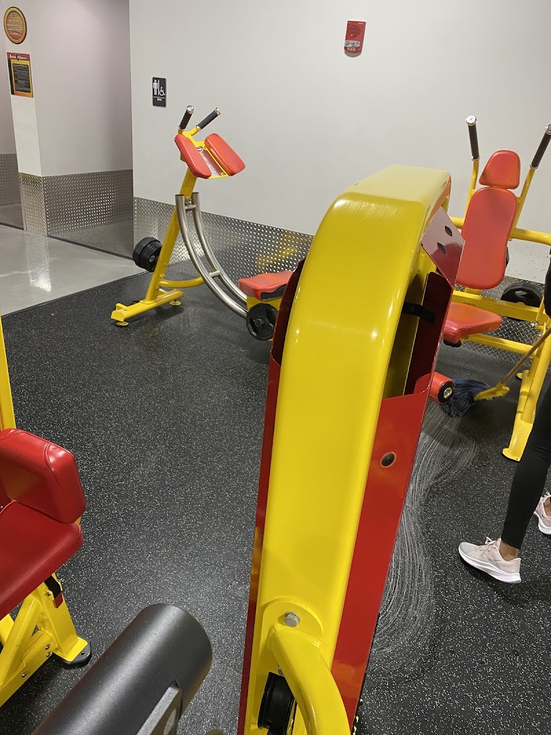 Retro Fitness photo 2