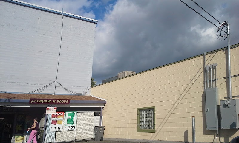 Photo of Cloverdale City Hall