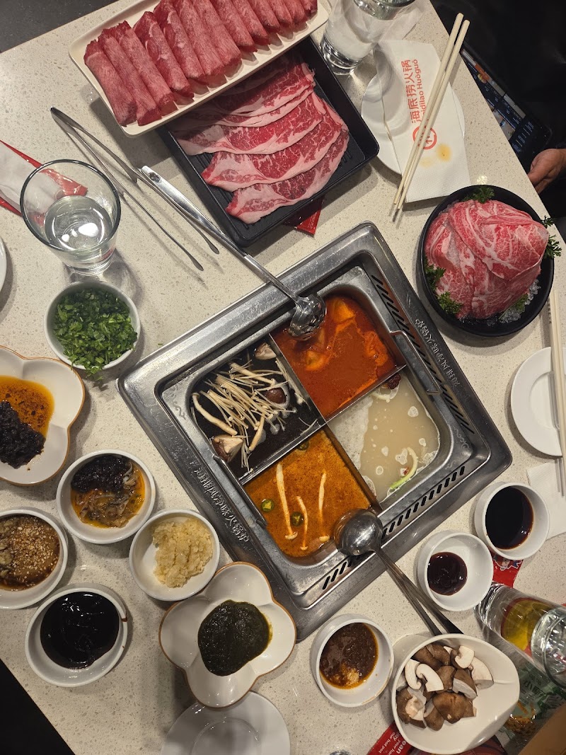 Haidilao Hot Pot Cupertino photo 3