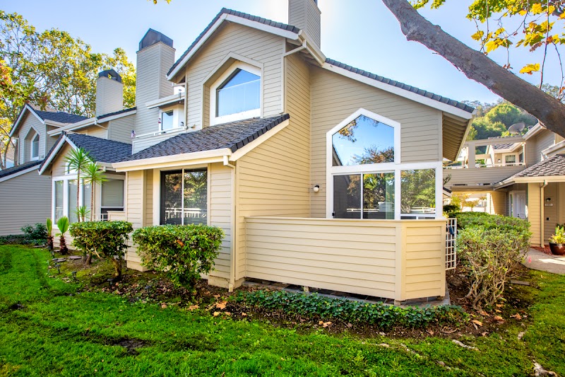 Lauren Lawson, Realtor photo 5