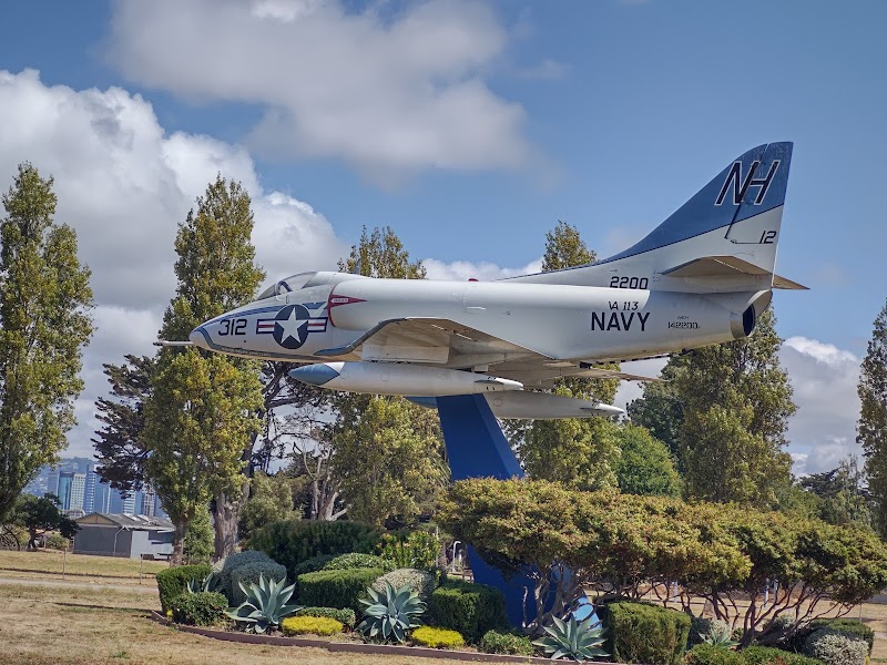Douglas A-4 Skyhawk photo 2