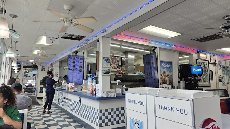 Fosters Freeze photo 5