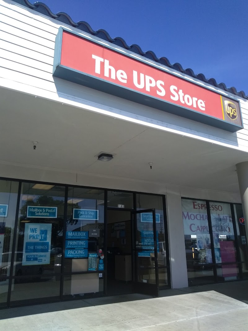 The UPS Store photo 4