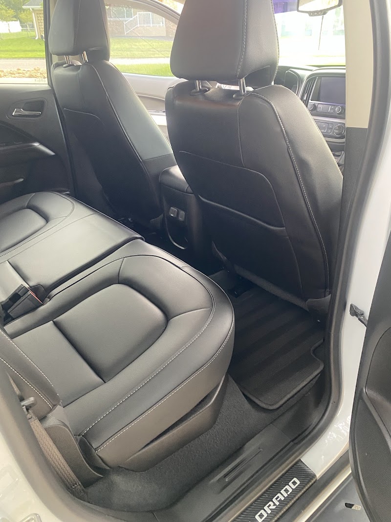 Auto glow detailing photo 5