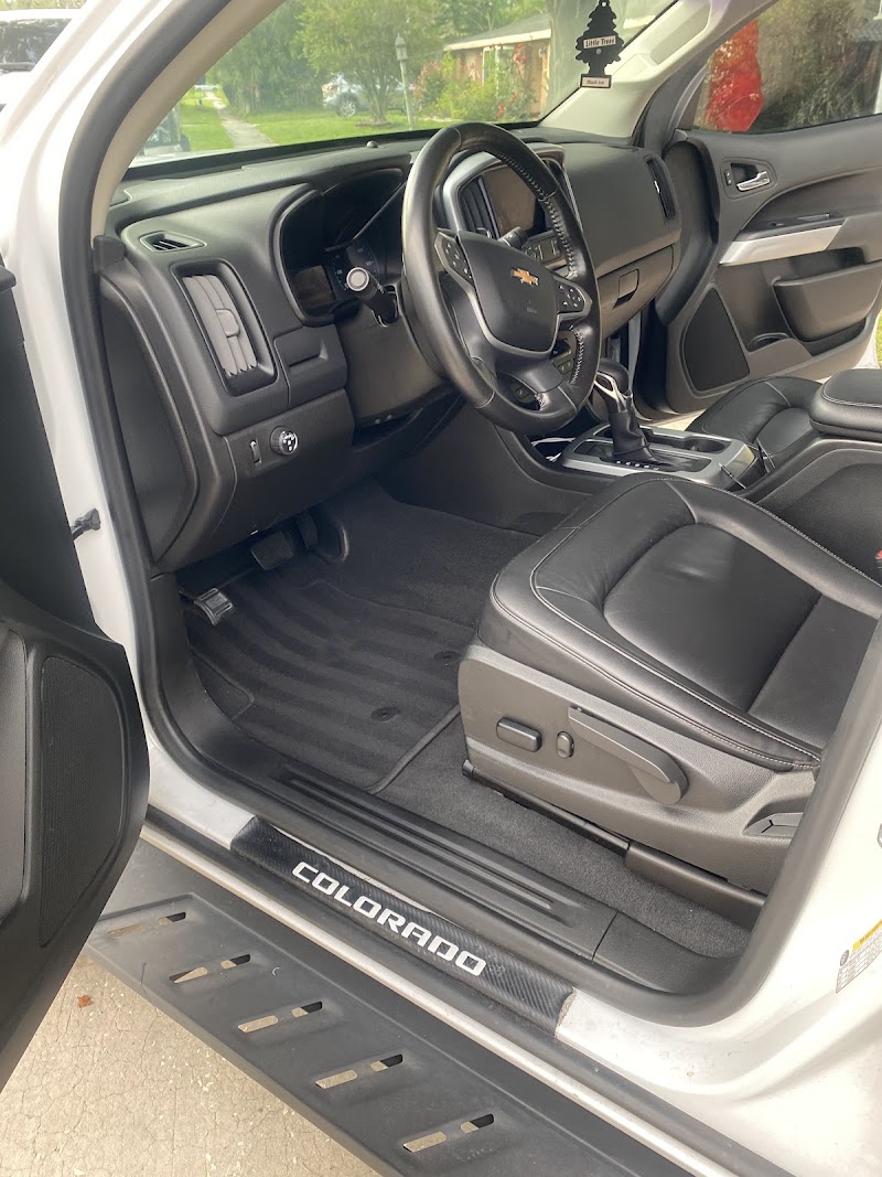 Auto glow detailing photo 3