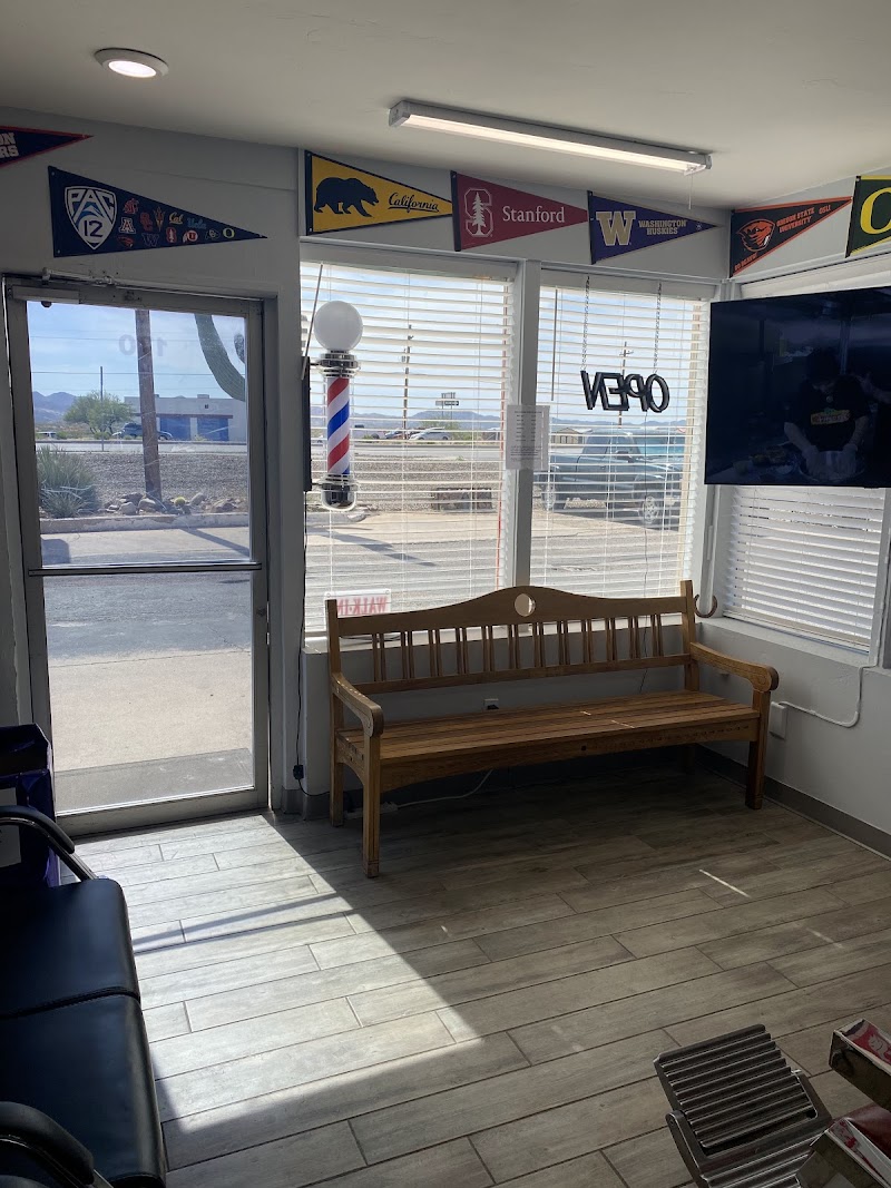 Mike’s Catalina Barber Shop photo 3