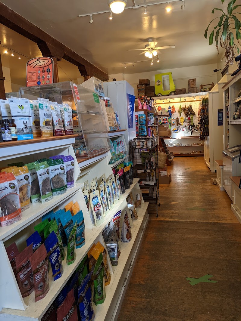 Pawtrero Hill BathHouse & Feed photo 2