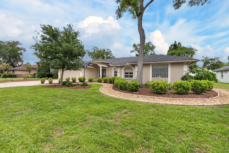 Christina Vallianos, RE/MAX Realty Unlimited photo 5