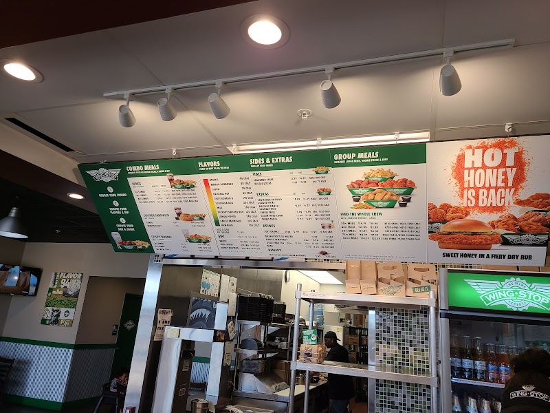Wingstop photo 4
