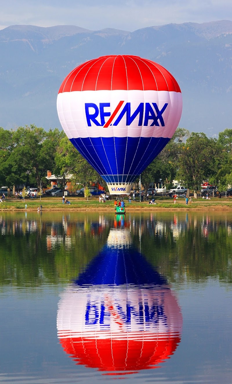 Susan Tulloch at RE/MAX Realty Unlimited - Fishhawk photo 4