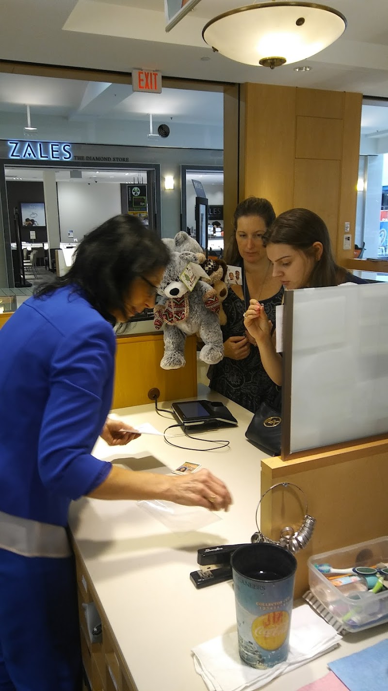 KAY Jewelers photo 2