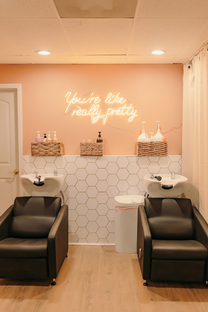 The Luxe Lounge photo 5